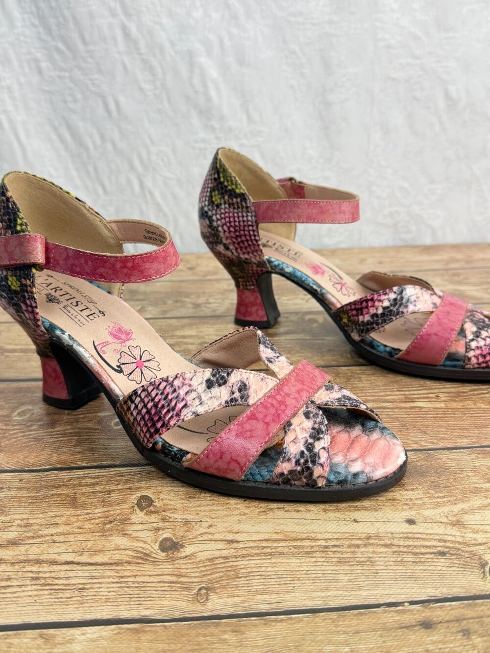 L'Artiste Spring Step Women's Pink Multi Snake Print Leather Ankle Heels Sz 39